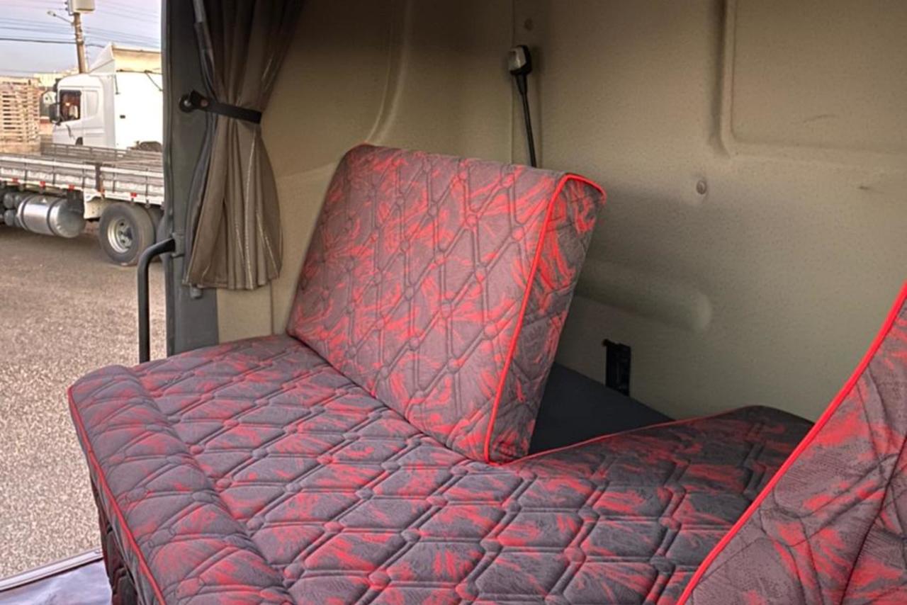 Scania 440 - 17/17 8