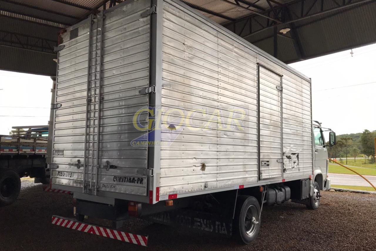 Volkswagen 8 120 - 01/01 6