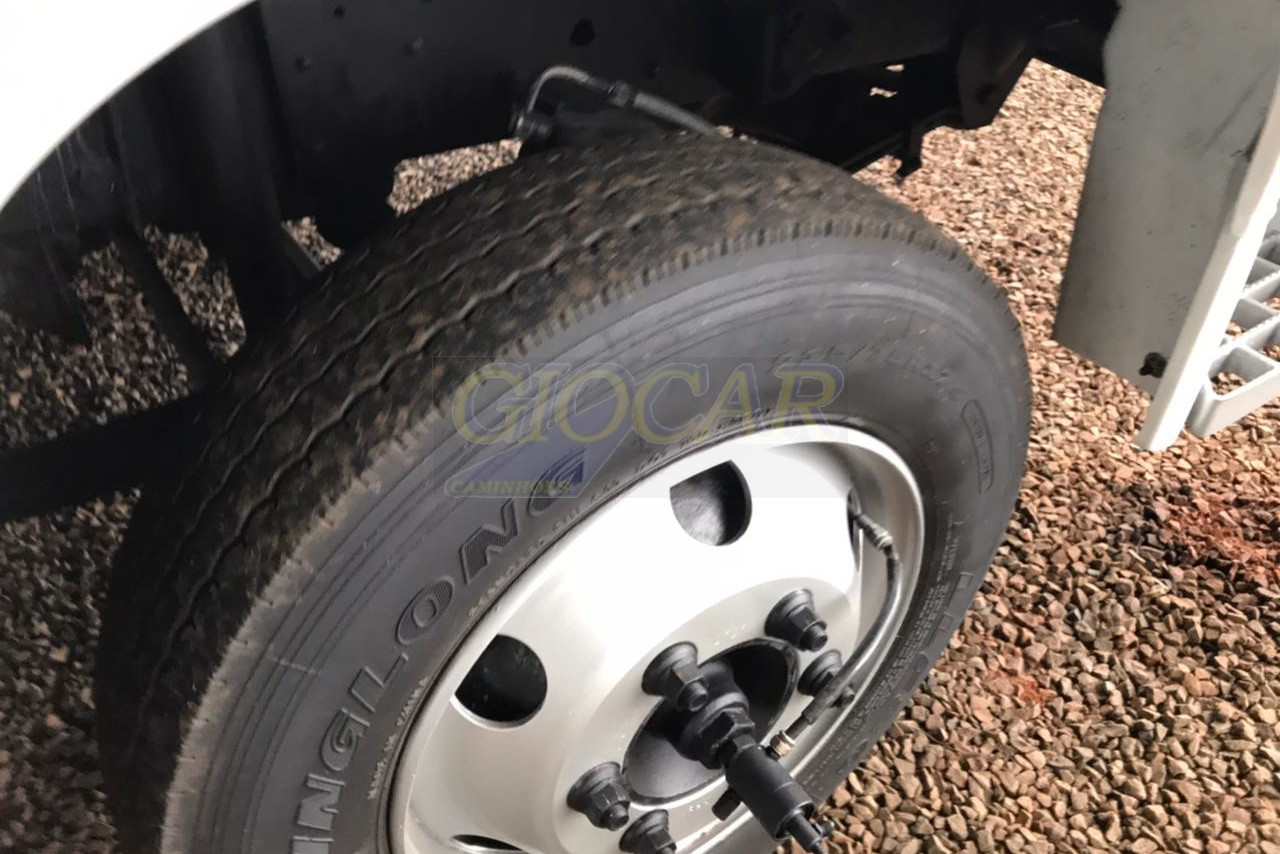 Volkswagen 8 120 - 01/01 12