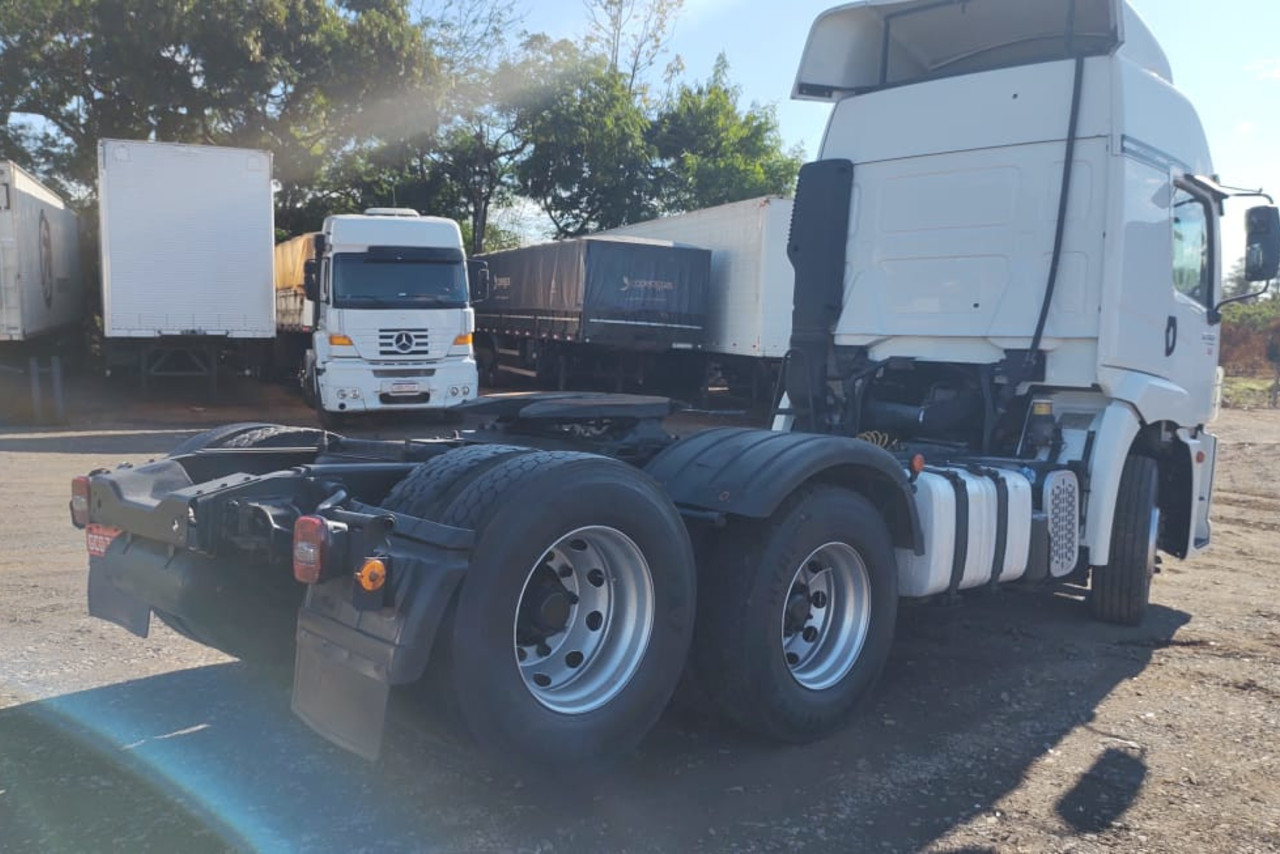 Volkswagen 25 420 - 15/15 6