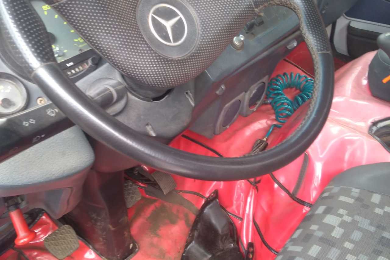Mercedes Benz Atego 2423 - 09/09 4