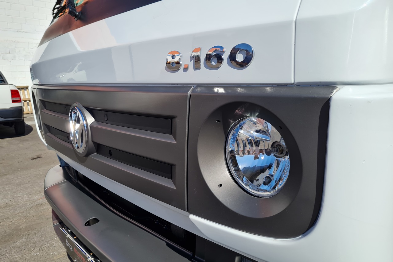 Volkswagen 8 160 - 12/12 13