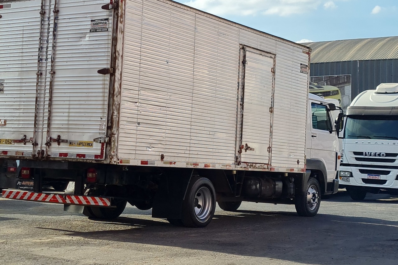 Volkswagen 8 160 - 12/12 7