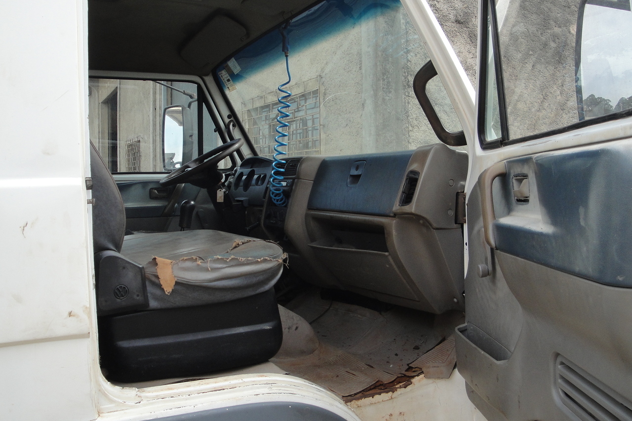 Volkswagen 8 150 - 06/06 4