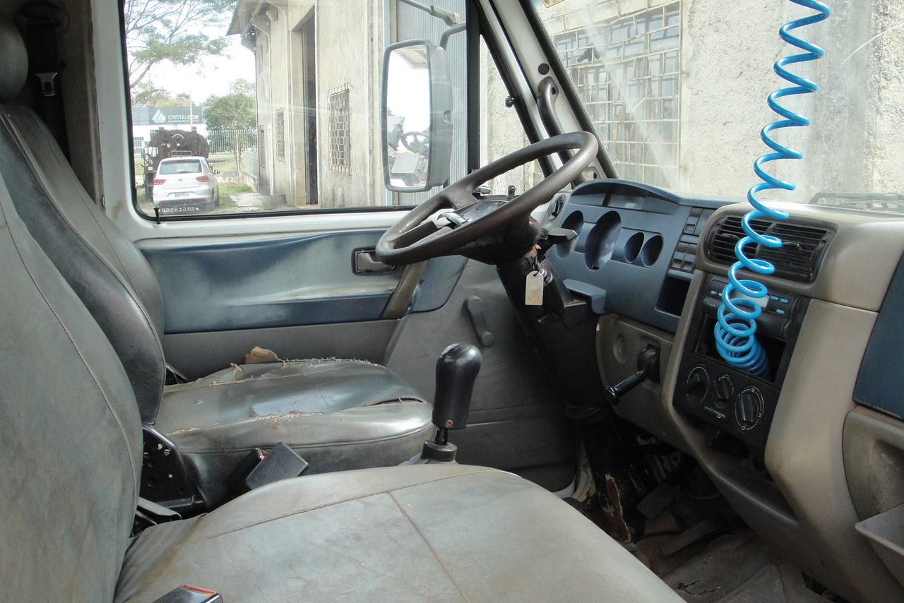 Volkswagen 8 150 - 06/06 6
