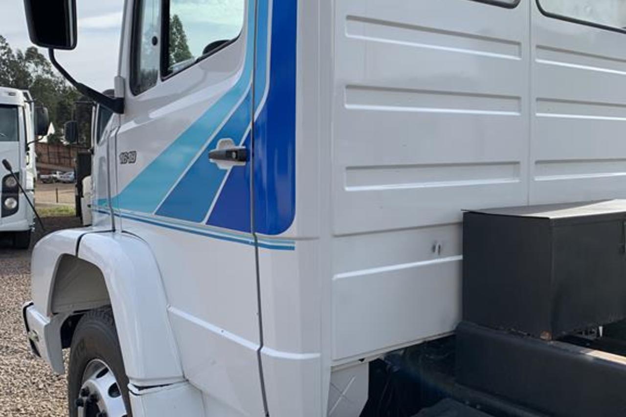 Mercedes Benz MB 1618 - 89/89 15