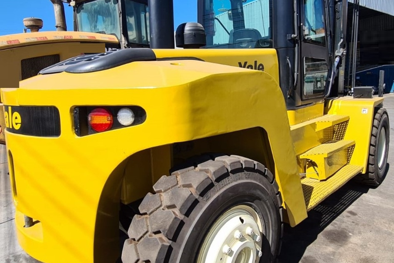 Yale GDP330EB - 11/11 3