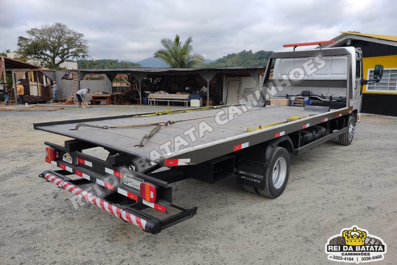 Ford Cargo815 - 12/12 2