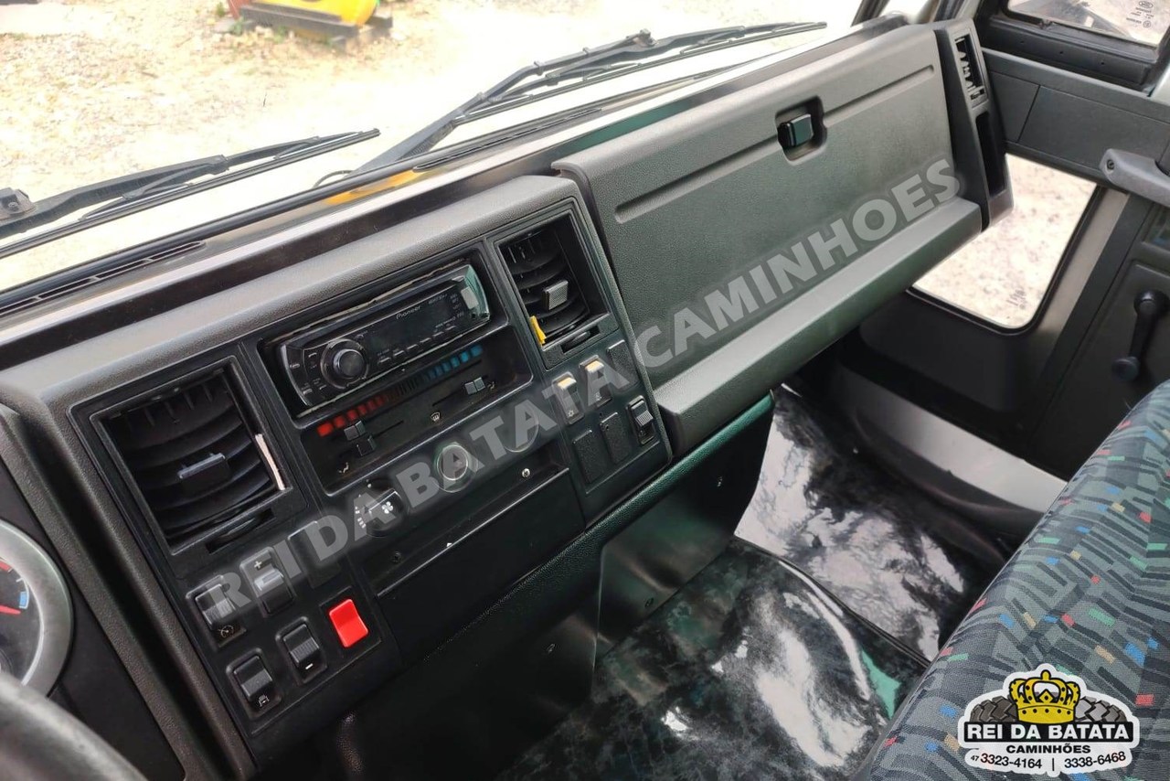 Ford Cargo815 - 12/12 12