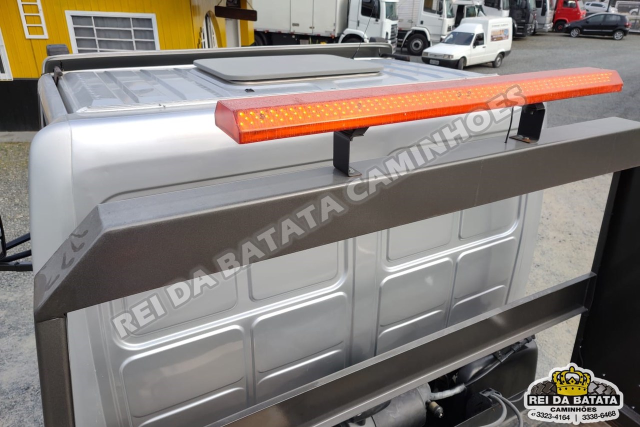 Ford Cargo815 - 12/12 15