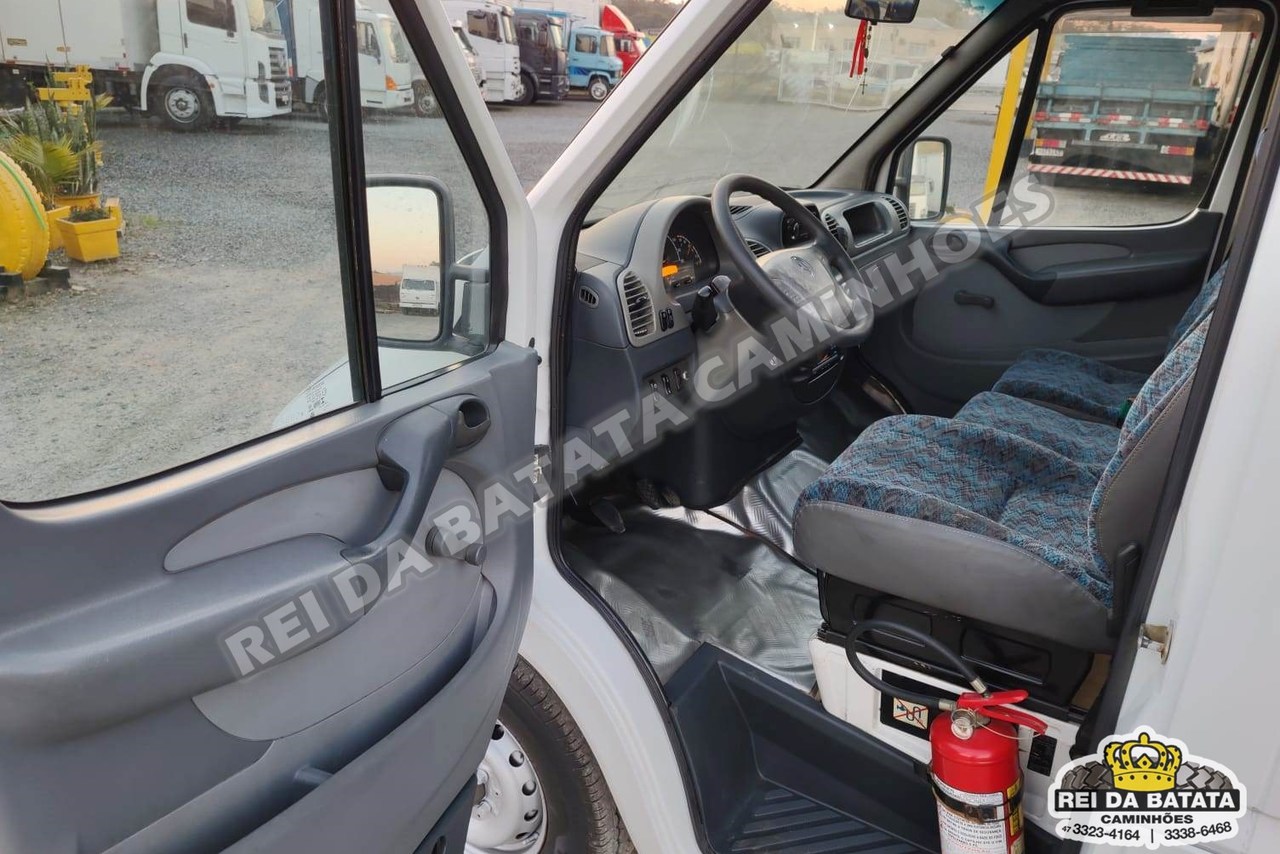 Mercedes Benz Sprinter Van 313 - 04/05 7