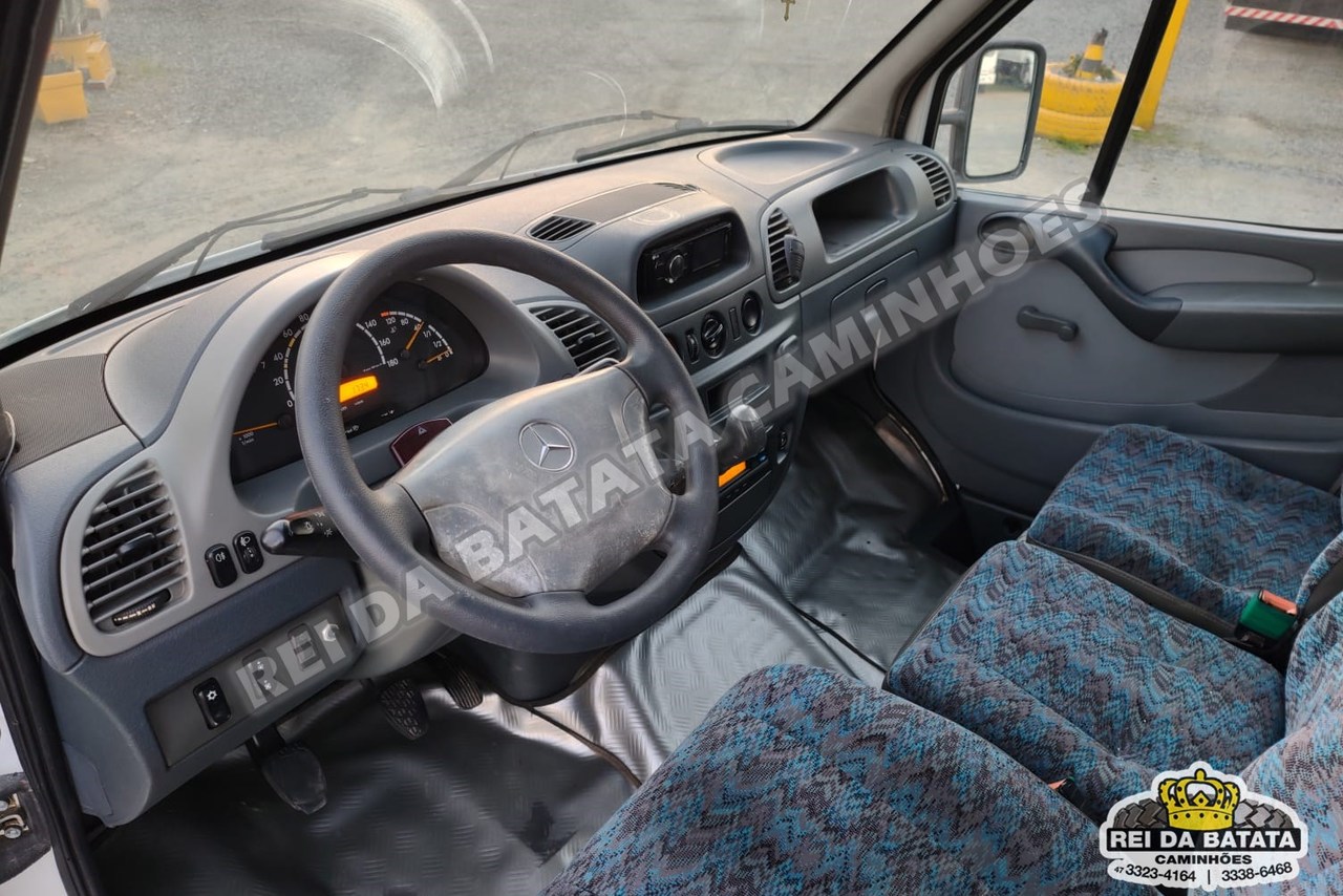Mercedes Benz Sprinter Van 313 - 04/05 9