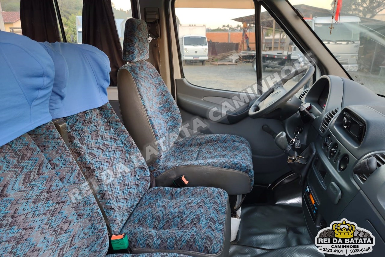 Mercedes Benz Sprinter Van 313 - 04/05 13