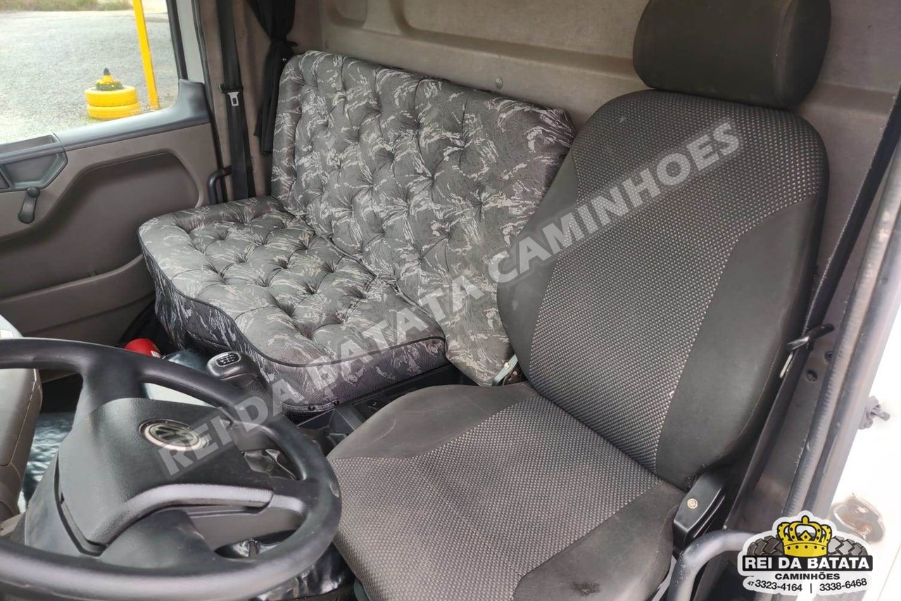 Volkswagen 24-280 E Constellation 6x2 - 13/13 9