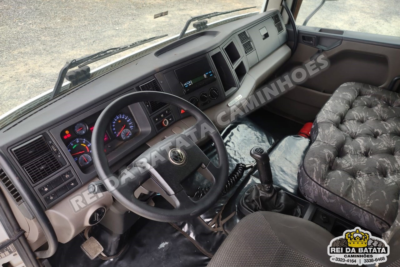 Volkswagen 24-280 E Constellation 6x2 - 13/13 11