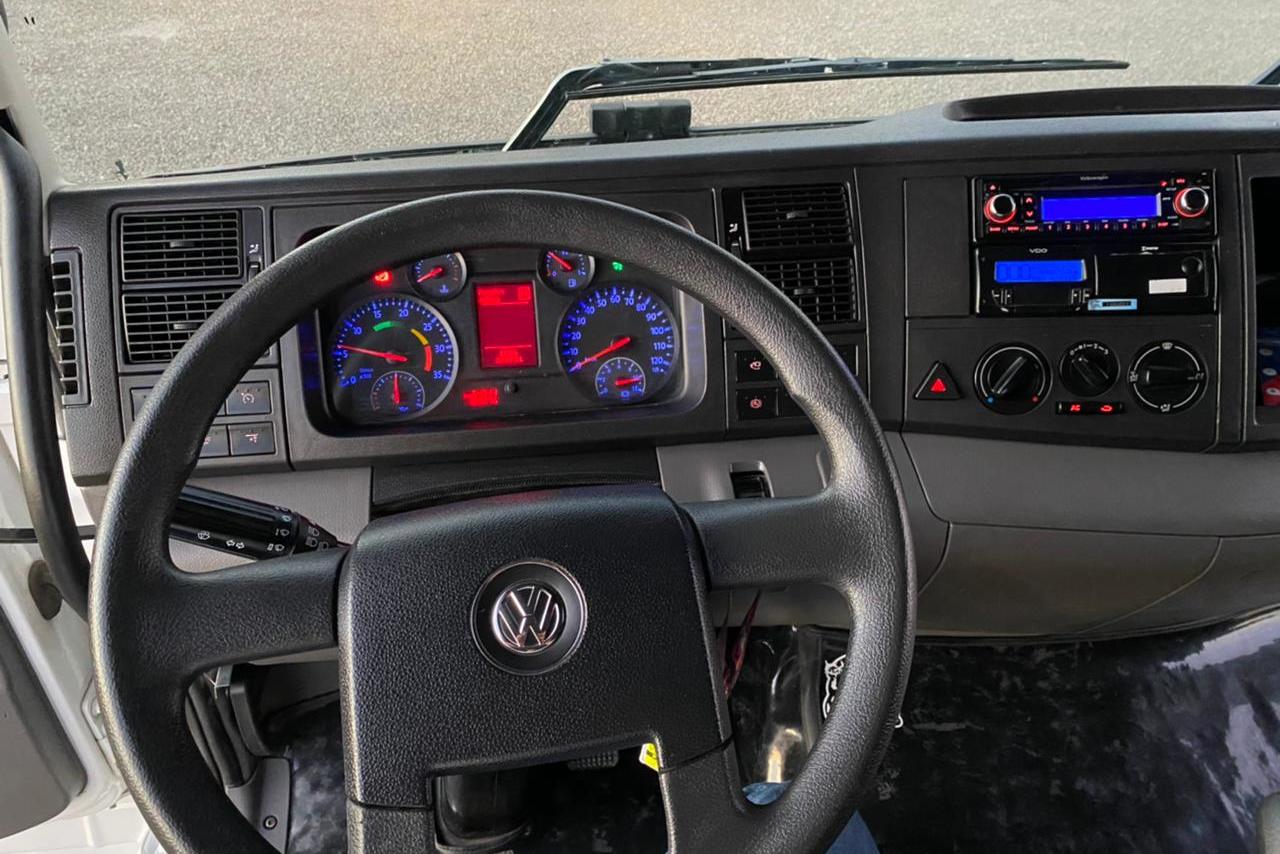 Volkswagen 24-280 E Constellation 6x2 - 21/21 16