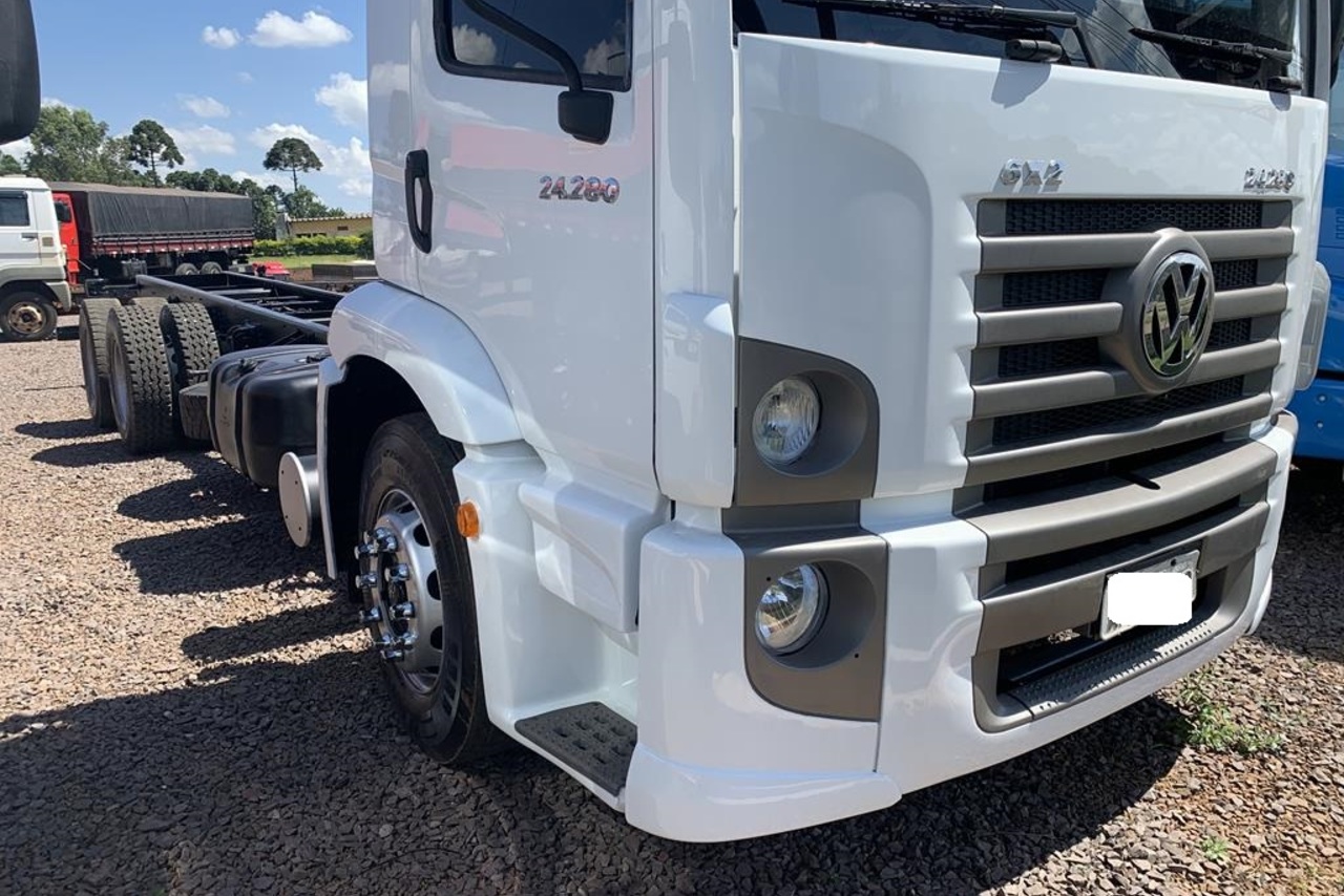 Volkswagen 24-280 E Constellation 6x2 - 13/13 10