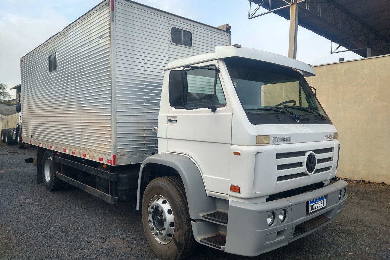 Volkswagen 15-180 E Constellation - 08/08 8