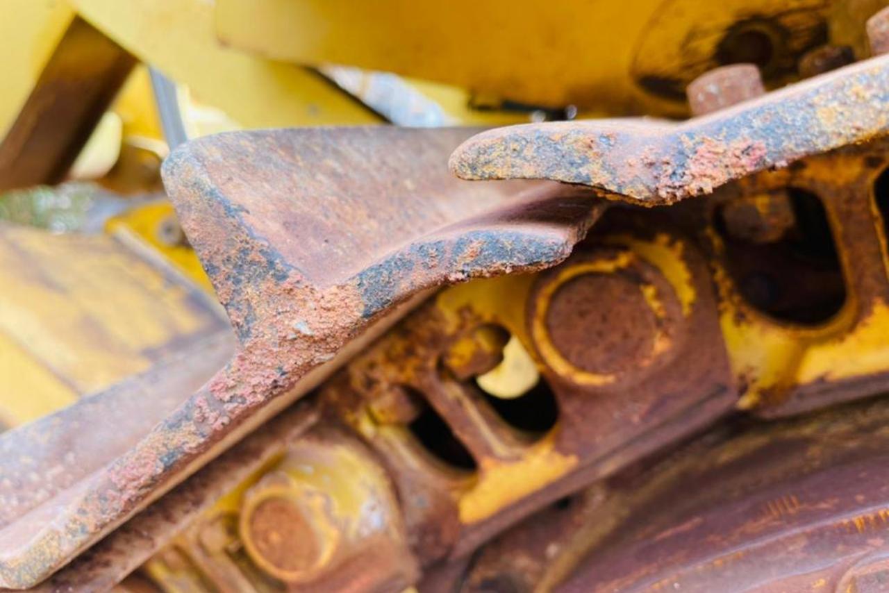 Caterpillar  D6 - 06/06 2
