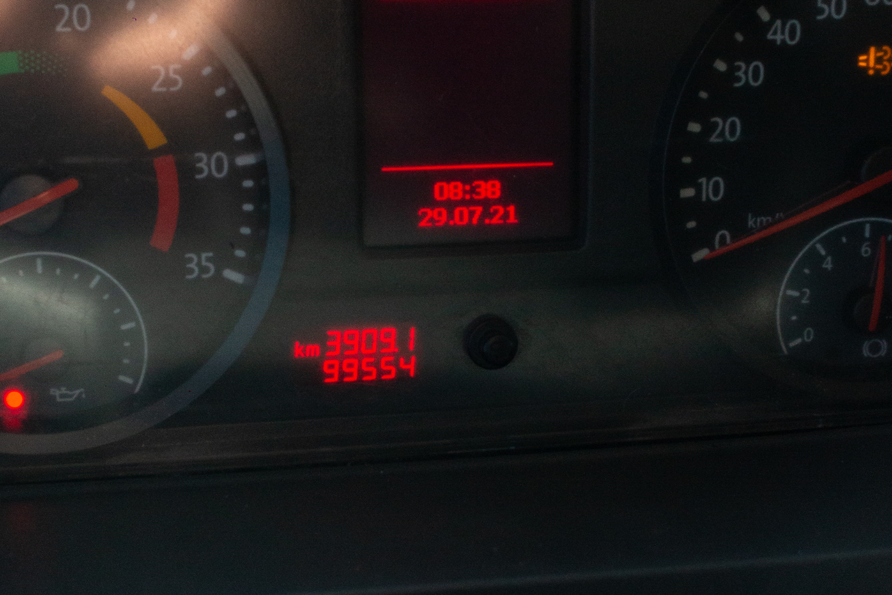 Volkswagen 30-330 Constellation 8x2 - 19/20 13