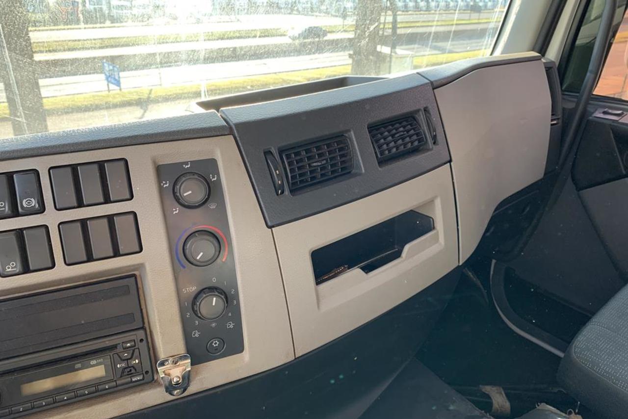 Volvo VM 270 - 13/13 16