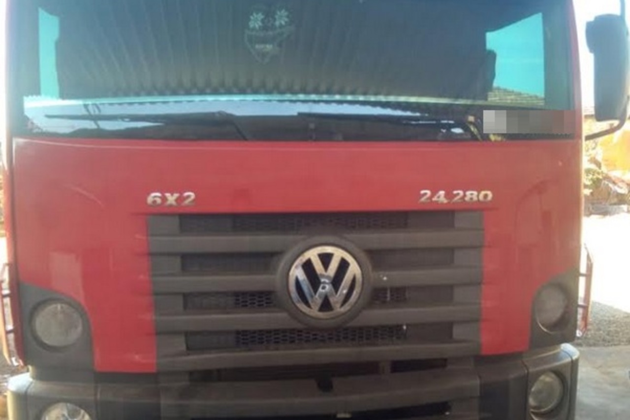 Volkswagen 24-280 E Constellation 6x2 - 13/13 1