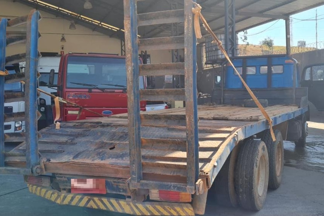 Mercedes Benz MB 2216 - 86/86 5