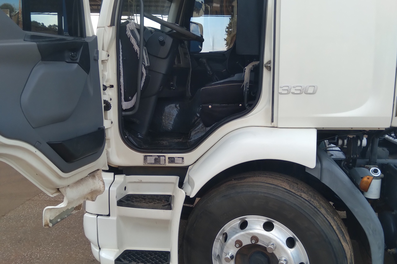 Volvo VM 330 - 14/14 4