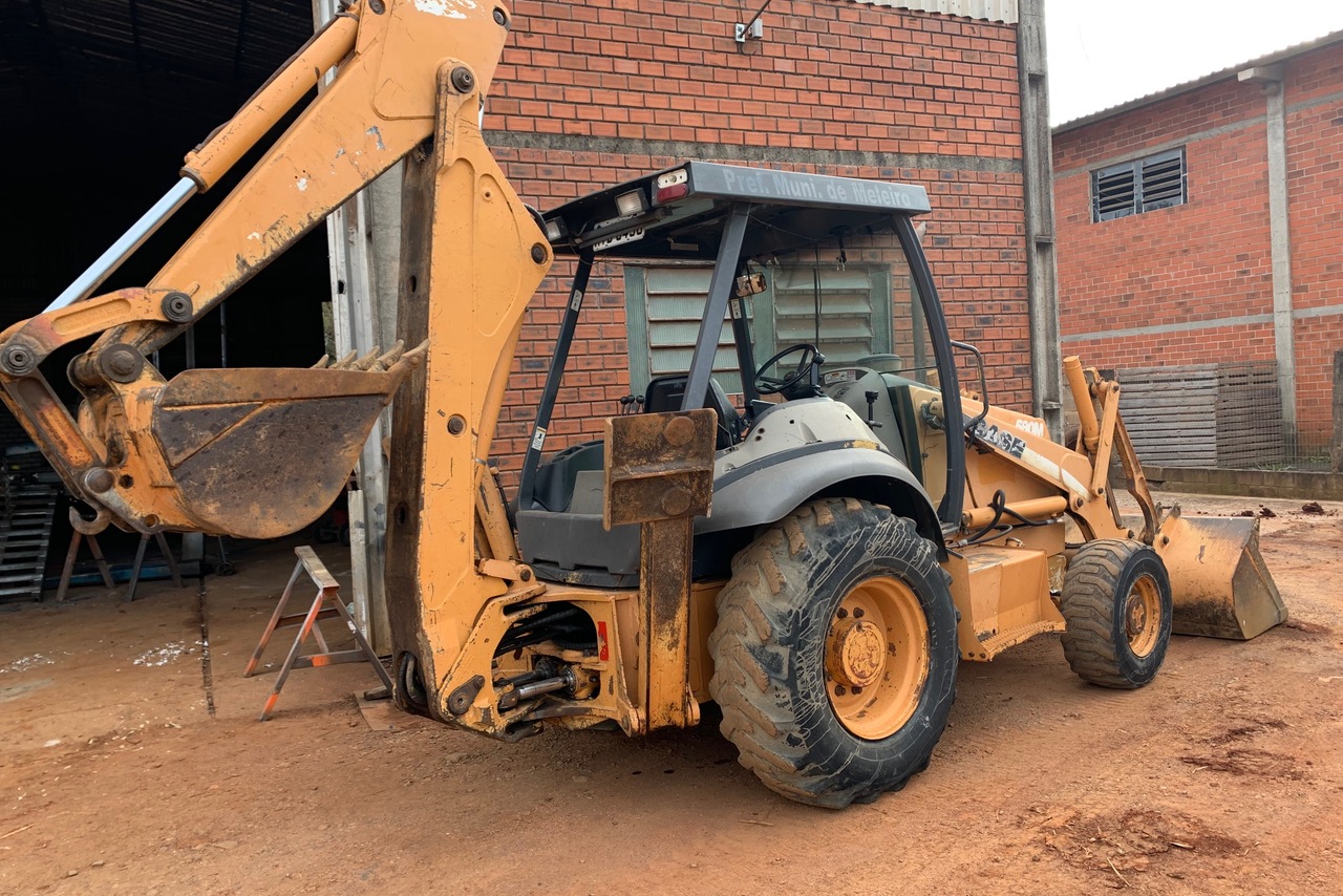 Case 580M - 11/11 2