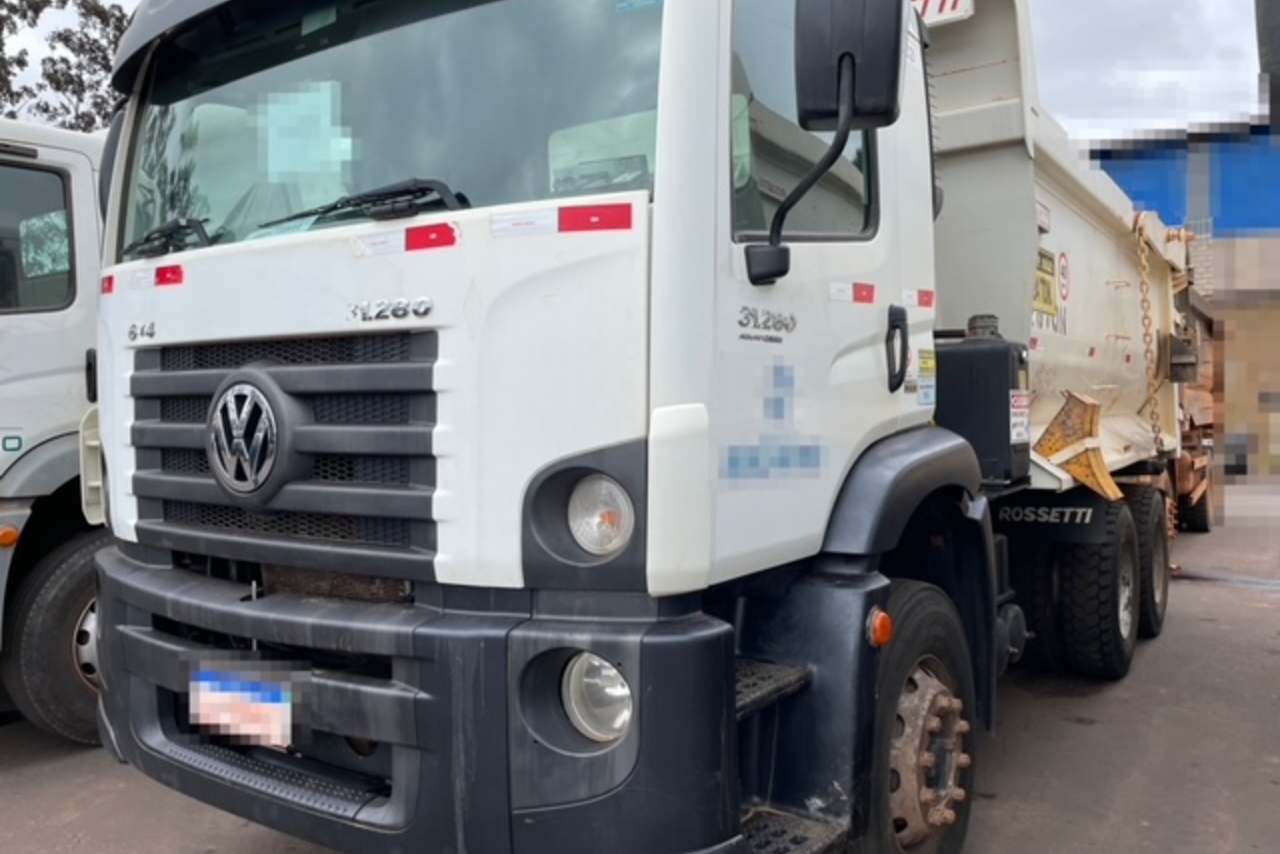 Volkswagen 31-280 E Constel. 6x4 - 14/14 3