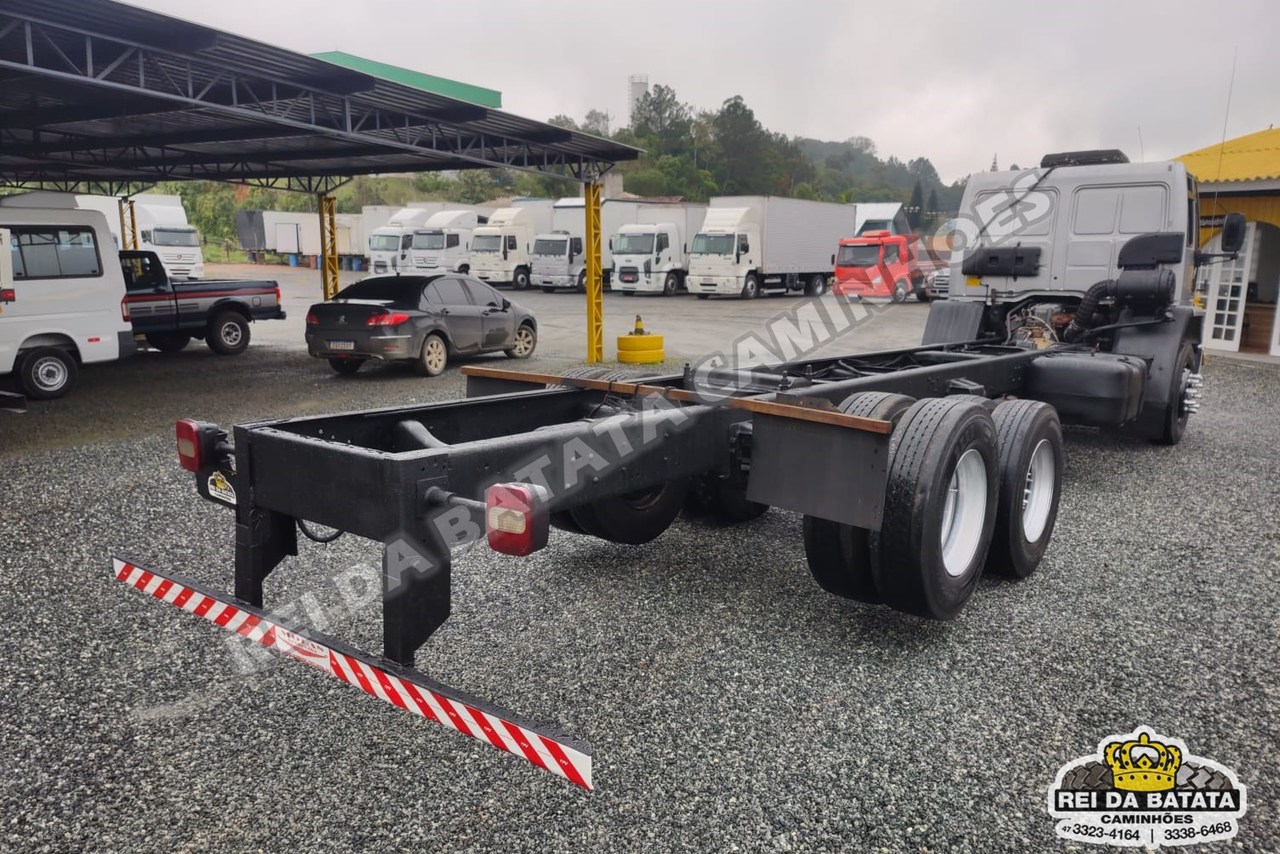 Ford Cargo2428 - 07/08 5