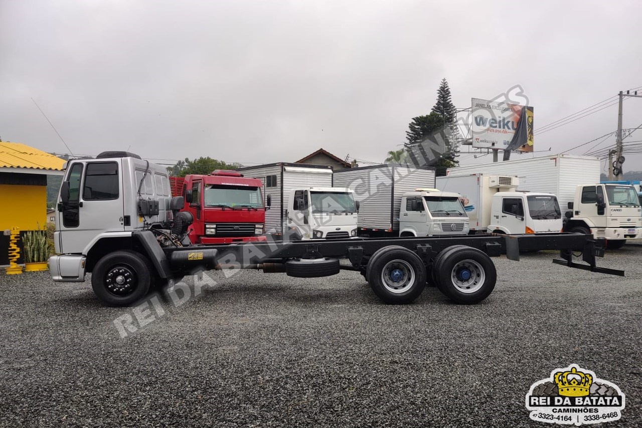 Ford Cargo2428 - 07/08 7