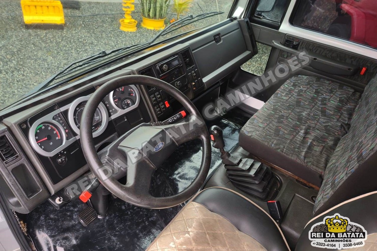 Ford Cargo2428 - 07/08 12