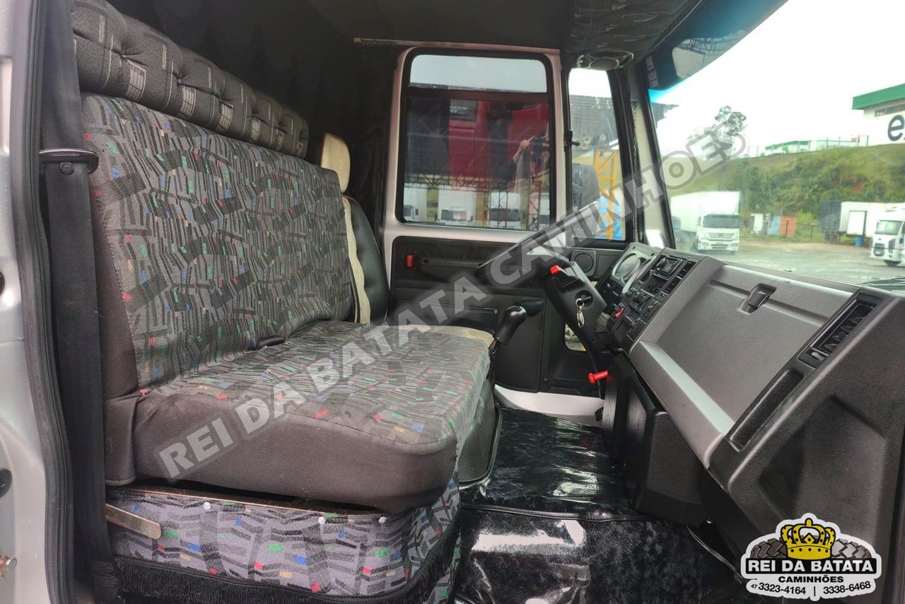 Ford Cargo2428 - 07/08 17