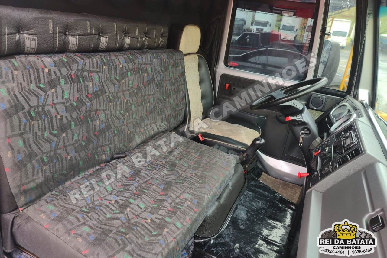 Ford Cargo2428 - 07/08 18