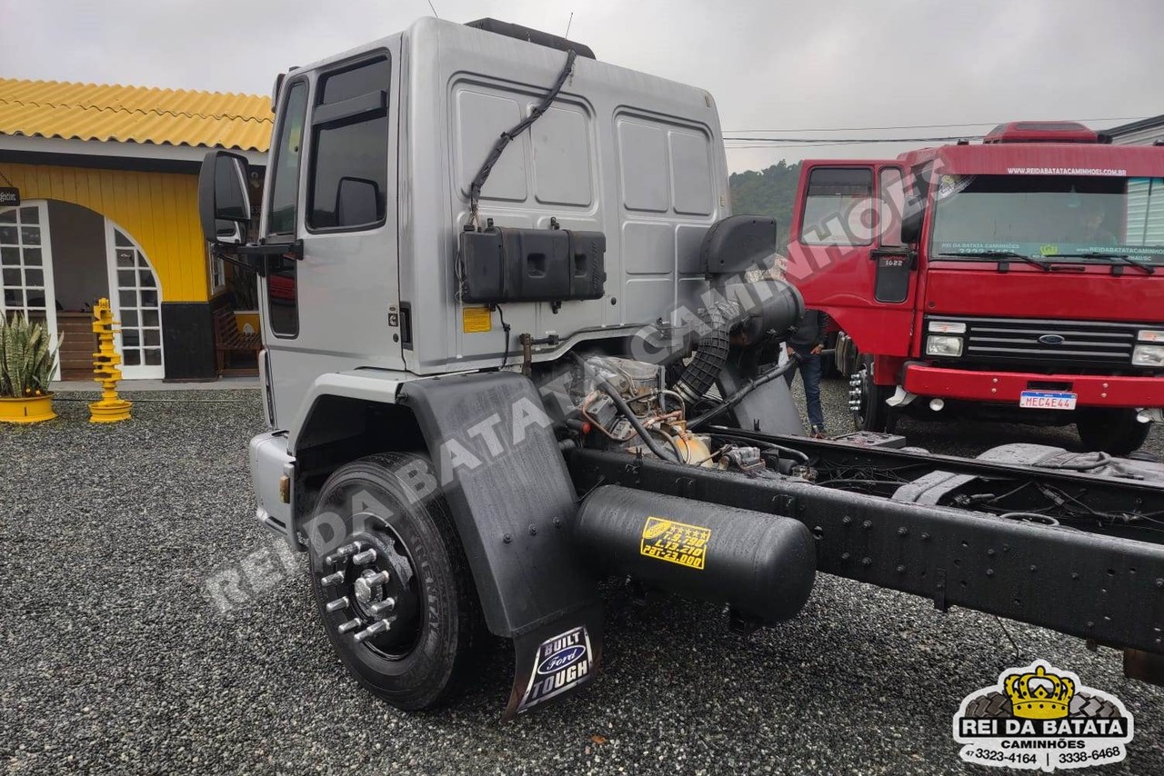 Ford Cargo2428 - 07/08 19
