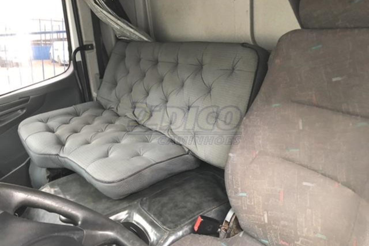 Mercedes Benz Atego 2425 - 09/09 3