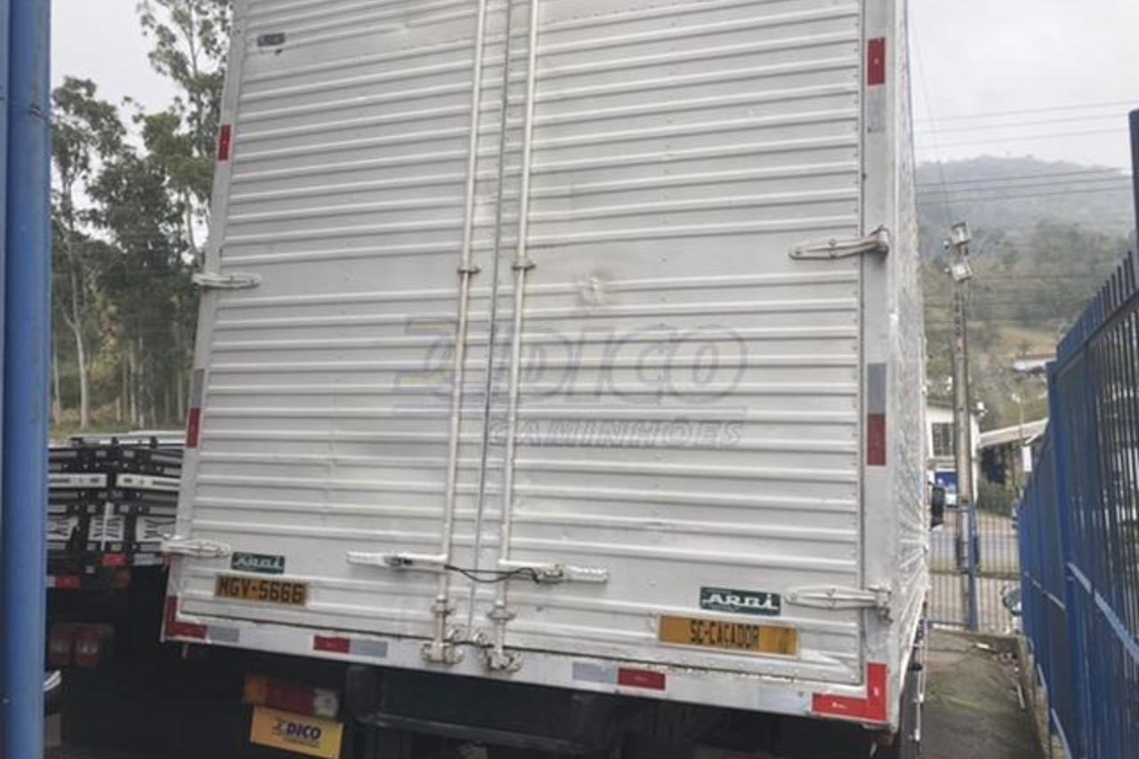 Mercedes Benz Atego 2425 - 09/09 6