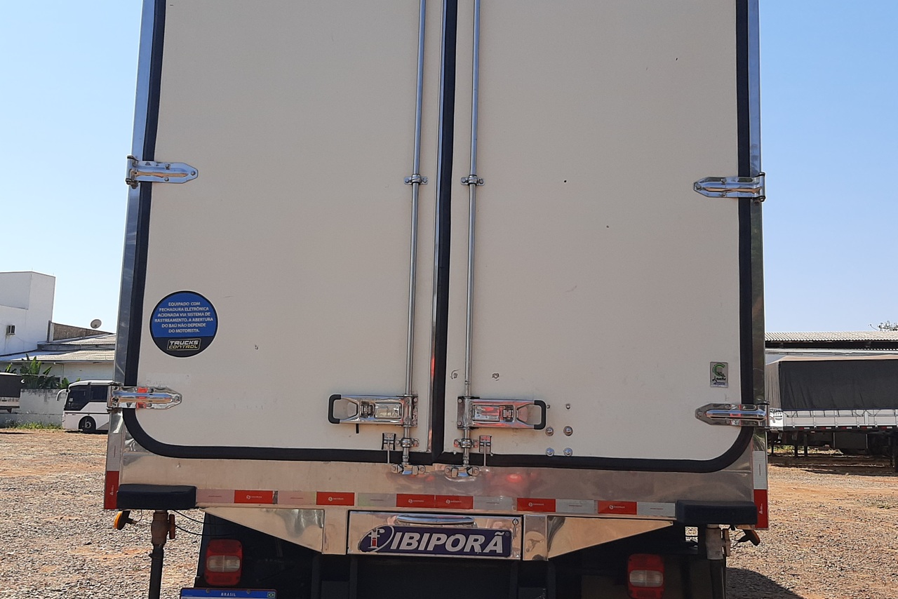 Volkswagen 24-280 E Constellation 6x2 - 12/12 5