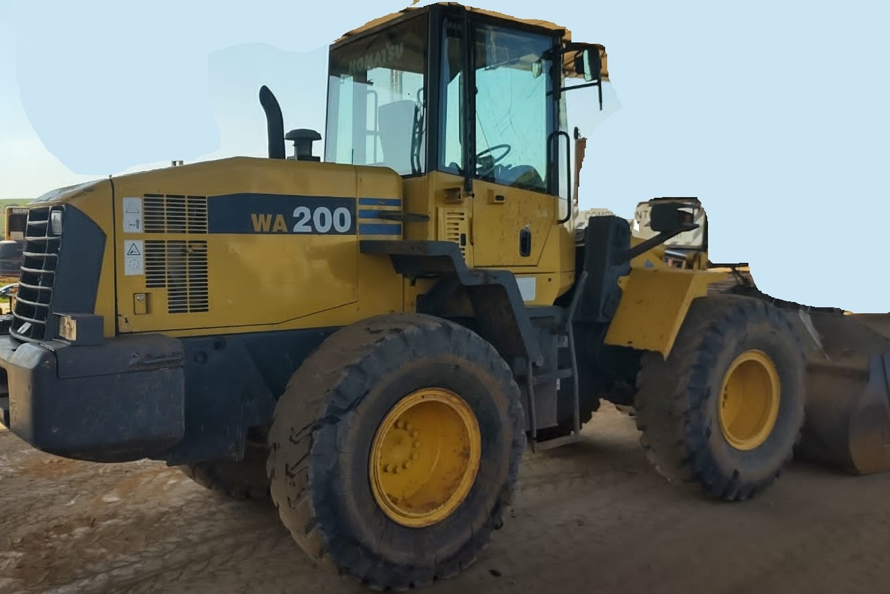 Komatsu WA200 - 07/07 4