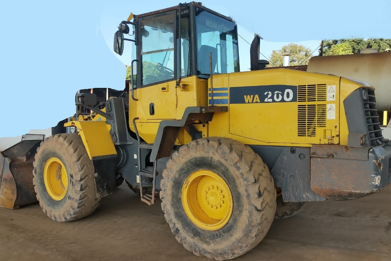Komatsu WA200 - 07/07 6