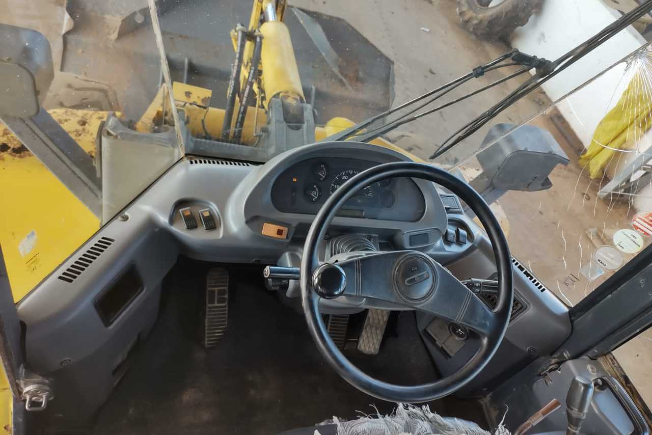 Komatsu WA200 - 07/07 8