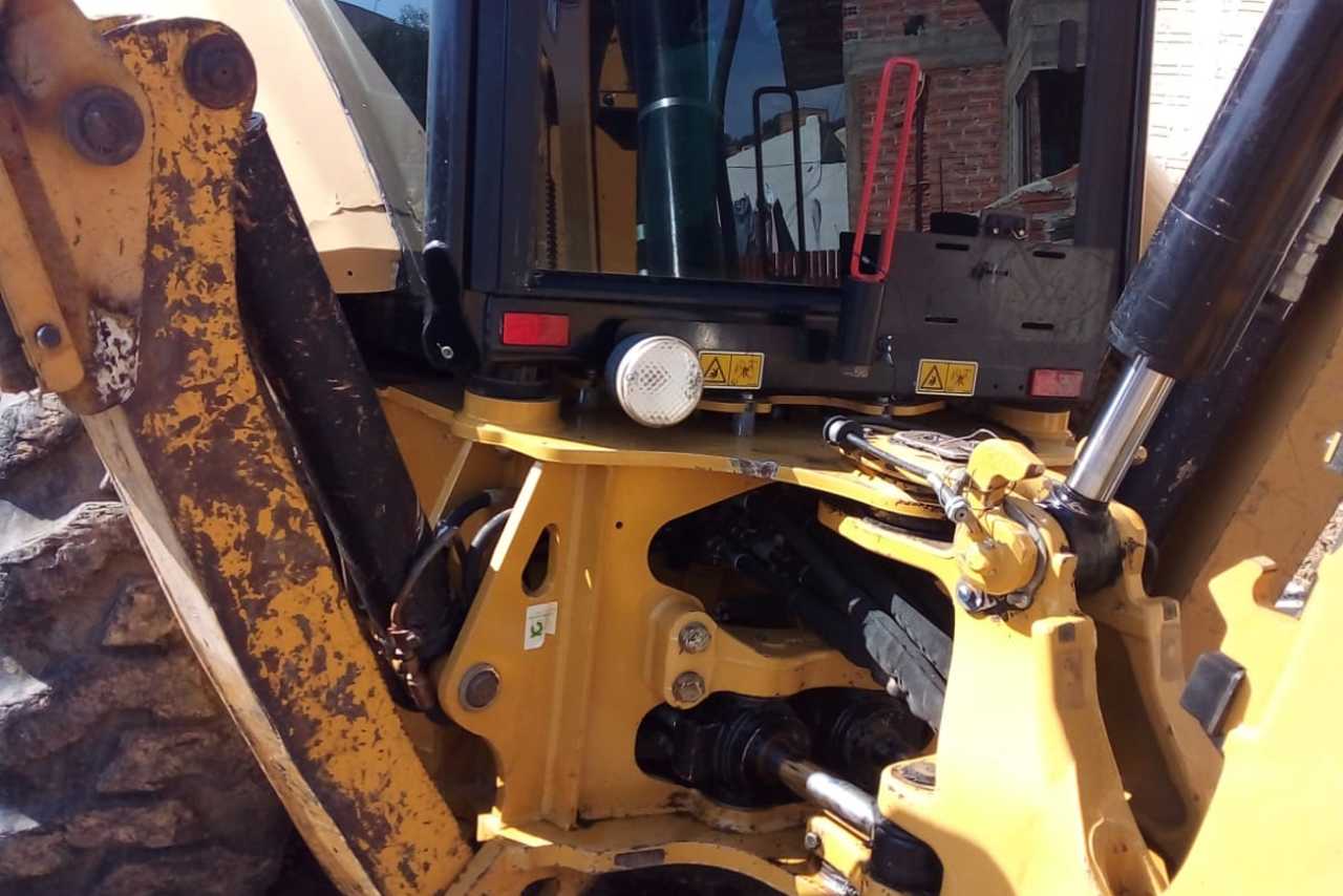 Caterpillar 416F2 - 18/18 5