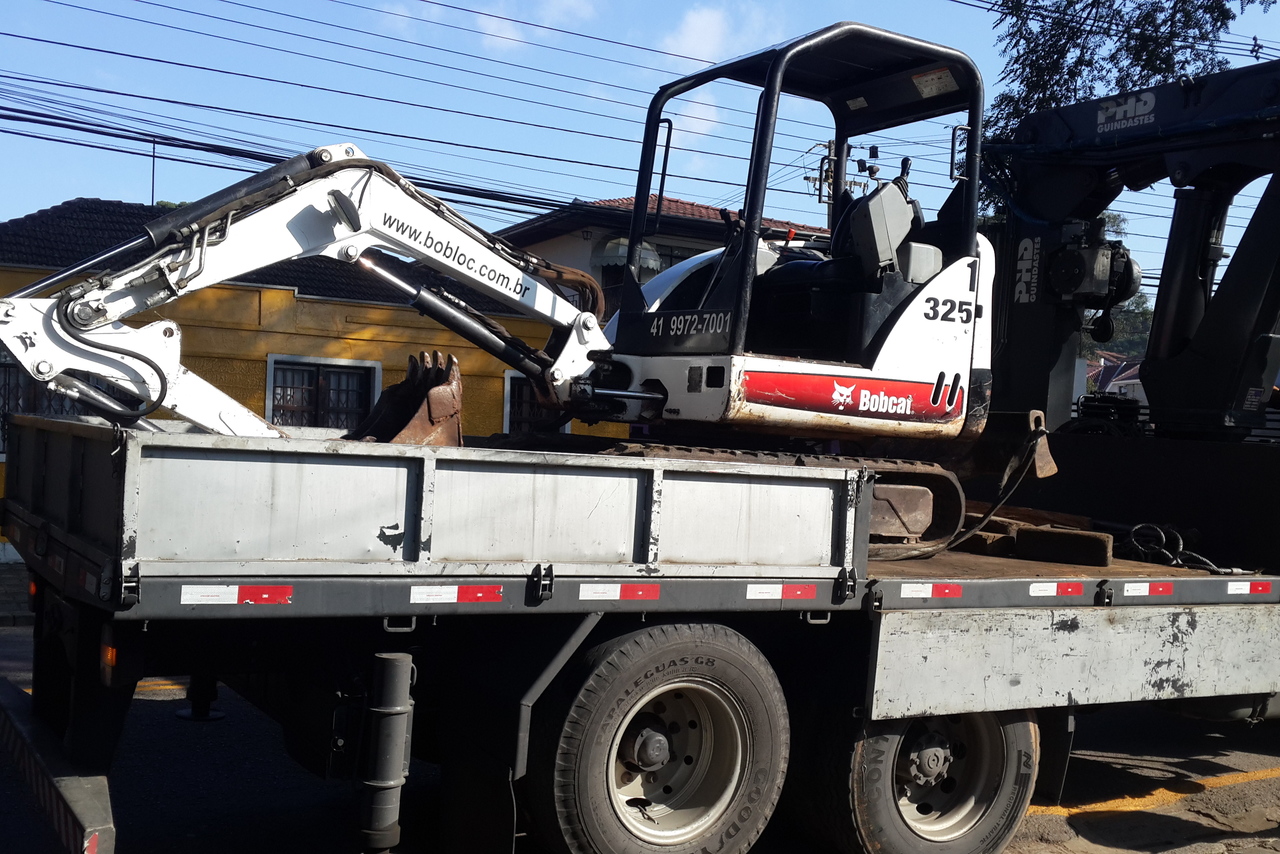 Bobcat 325 - 10/10 4