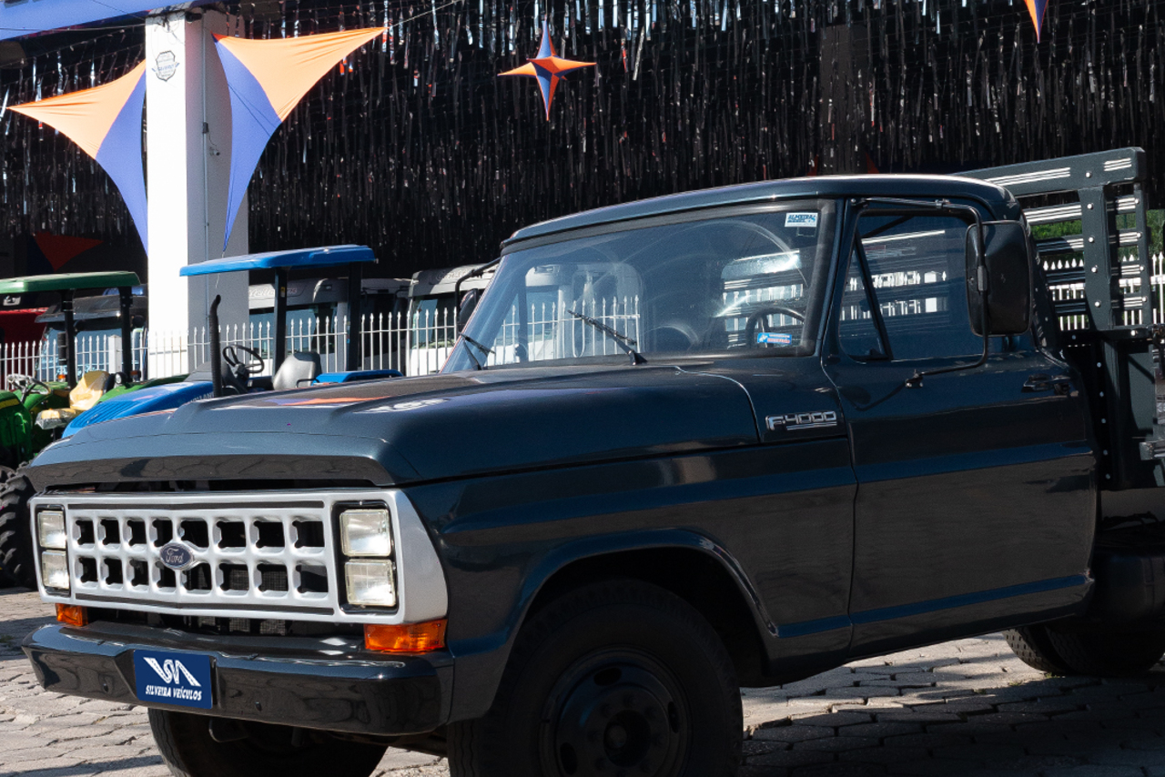 Ford F4000 - 85/85 2