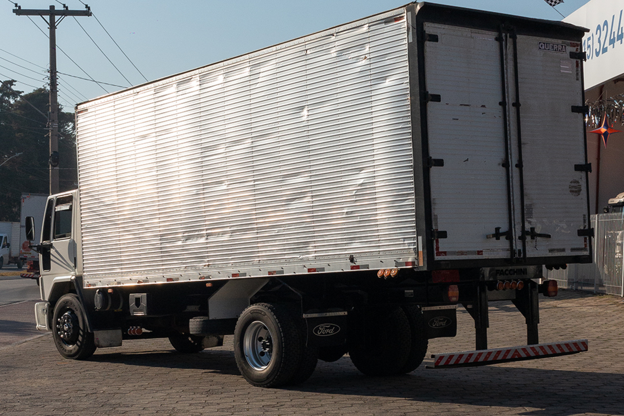 Ford Cargo1317 - 09/09 4