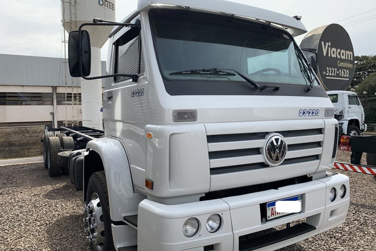 Volkswagen 23 220 - 04/05 4