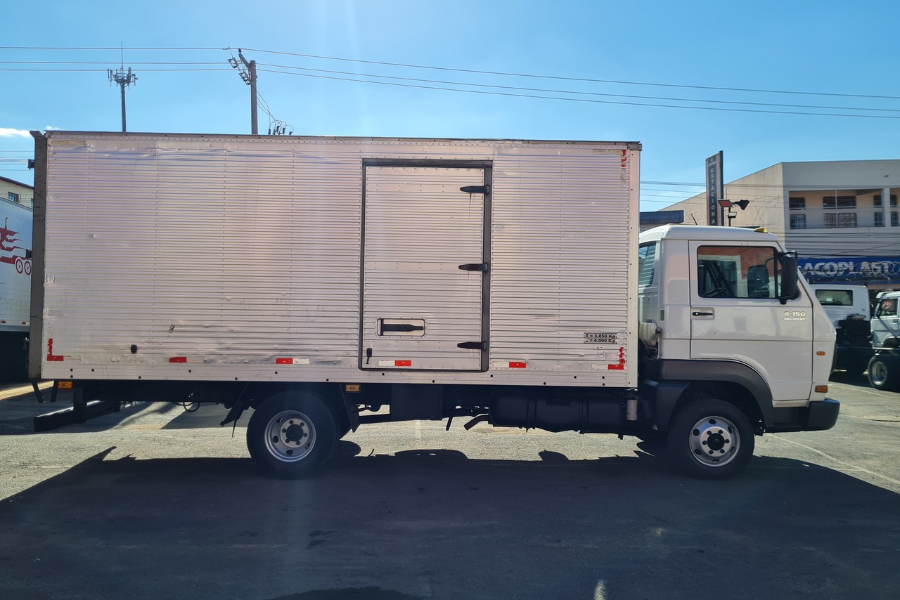 Volkswagen 8 150 - 08/09 3