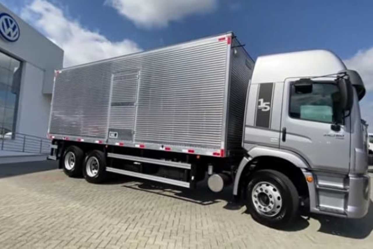 Volkswagen 24-280 E Constellation 6x2 - 21/21 10