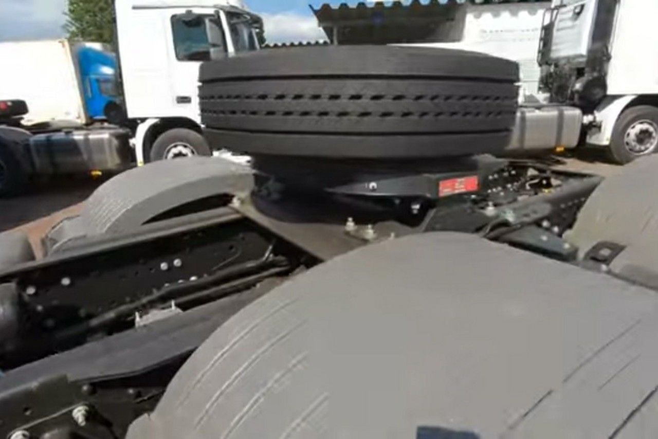Mercedes Benz Axor 2644 - 19/29 2